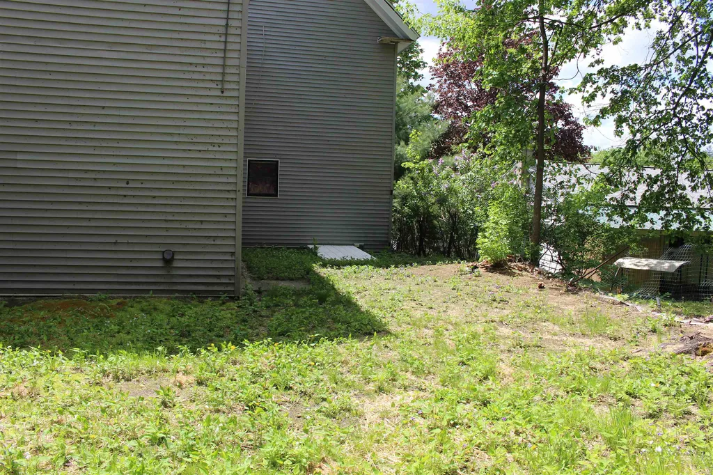 211 North Street Claremont NH 03743