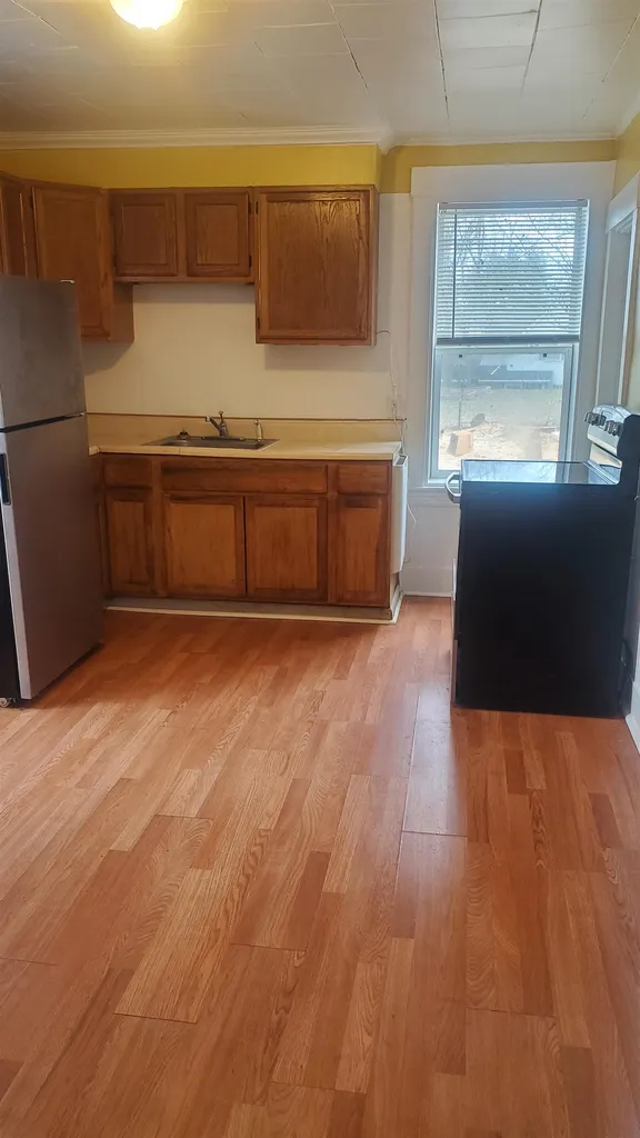 211 North Street Claremont NH 03743