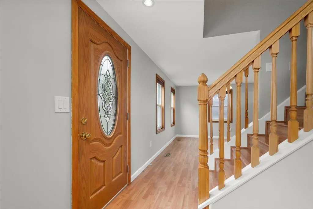 31 Syracuse Road Nashua NH 03064