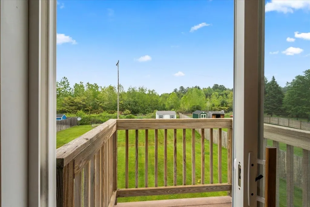 31 Syracuse Road Nashua NH 03064