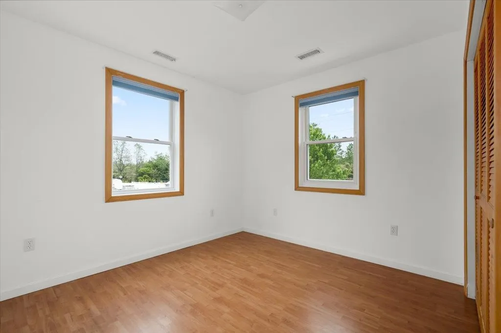 31 Syracuse Road Nashua NH 03064