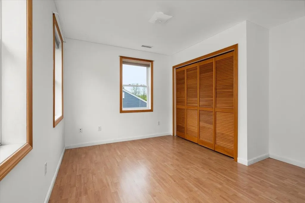 31 Syracuse Road Nashua NH 03064