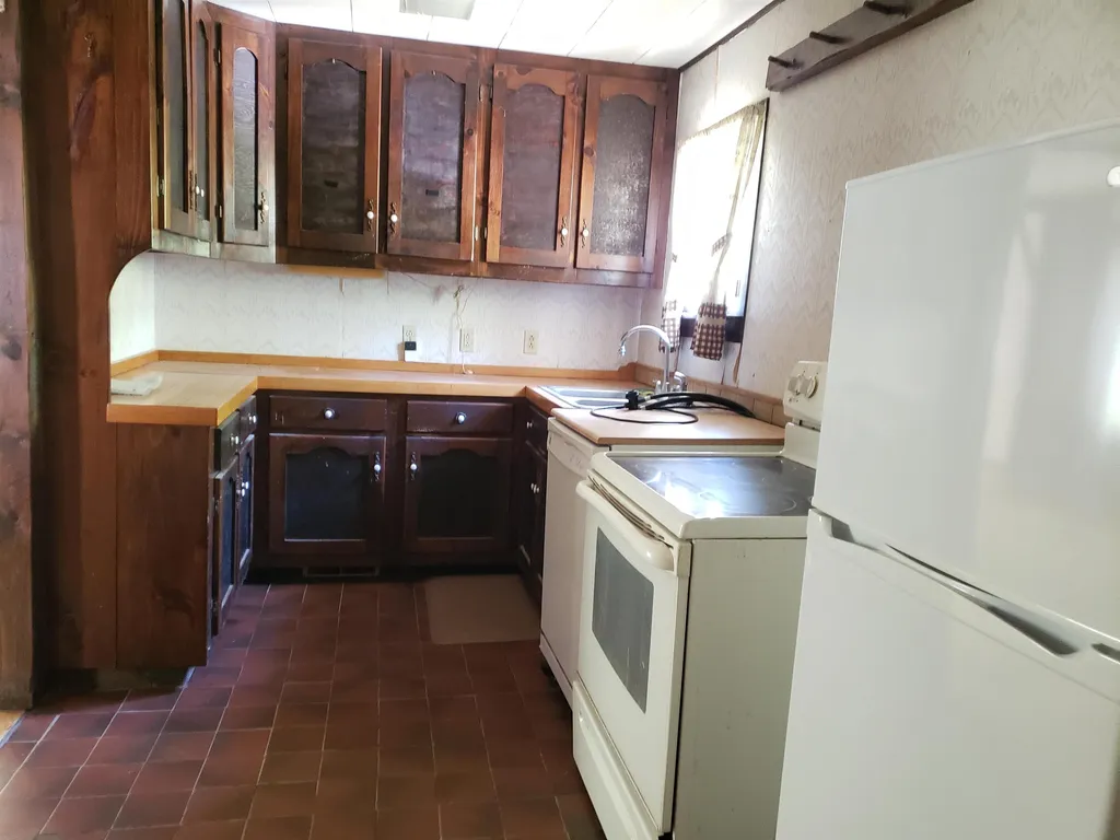 165 Canaan Street Canaan NH 03741
