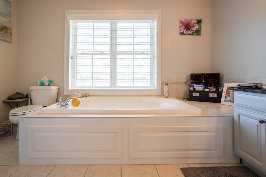 24 Harbor Road Hampton NH 03842