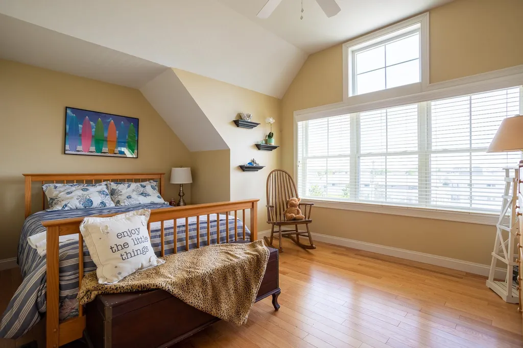 24 Harbor Road Hampton NH 03842