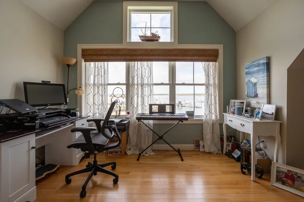 24 Harbor Road Hampton NH 03842