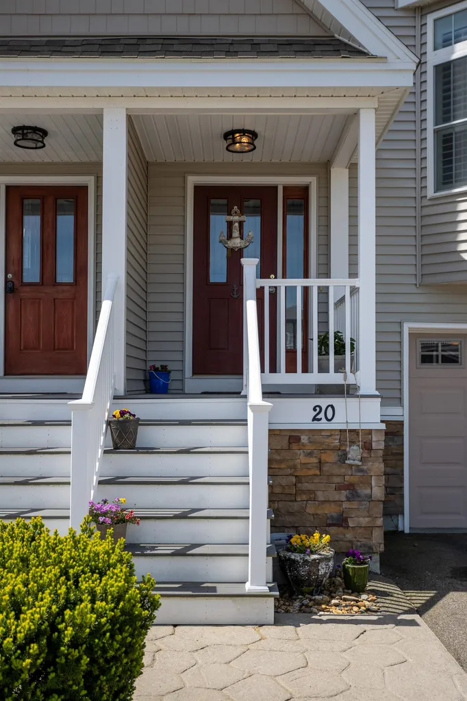 24 Harbor Road Hampton NH 03842