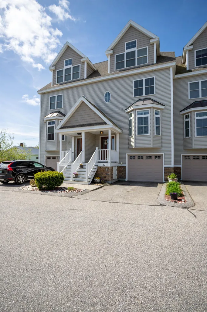 24 Harbor Road Hampton NH 03842