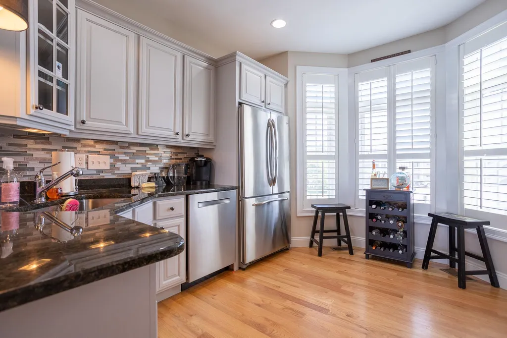 24 Harbor Road Hampton NH 03842