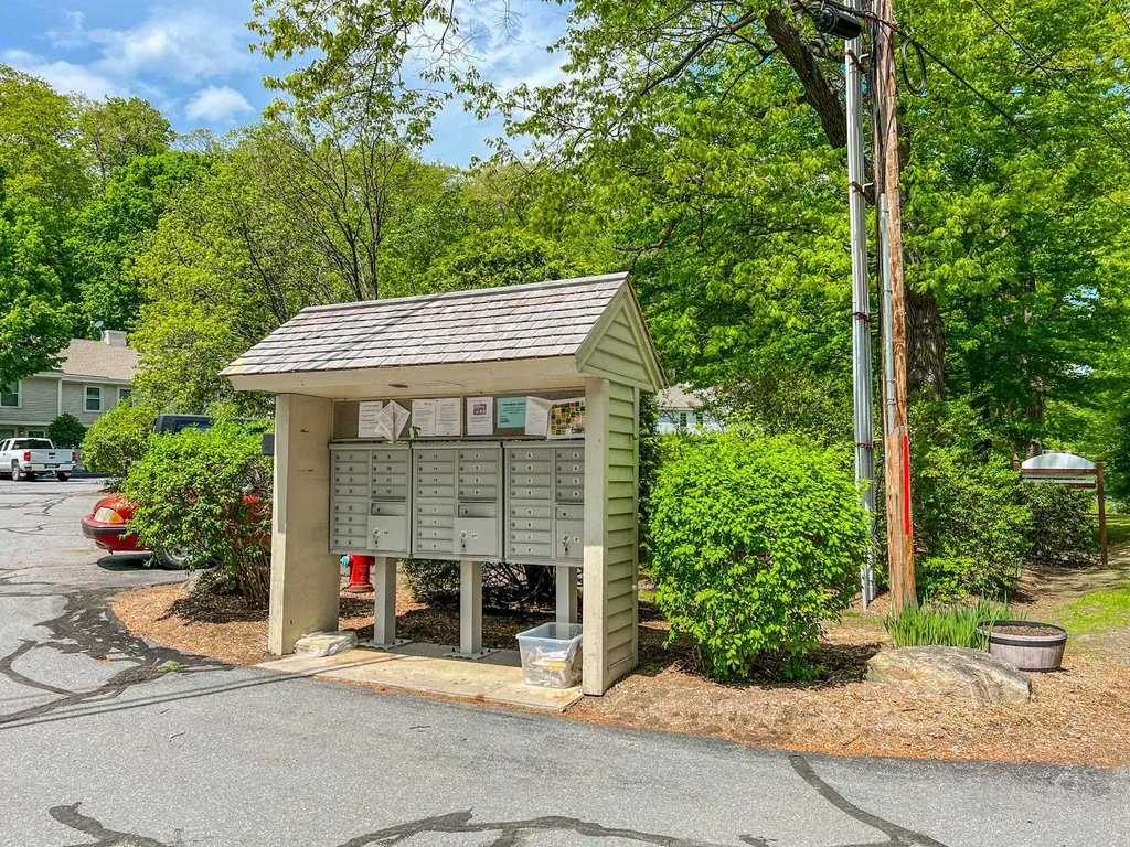 36 Morningside Commons Brattleboro VT 05301