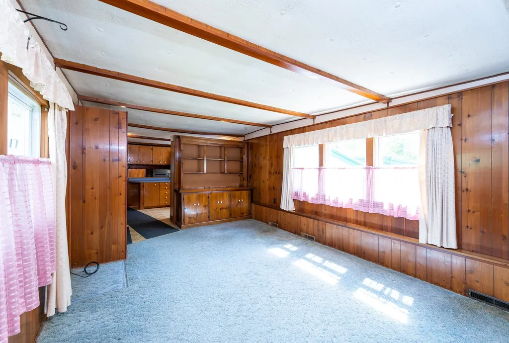 17 Whitten Road Milford NH 03055