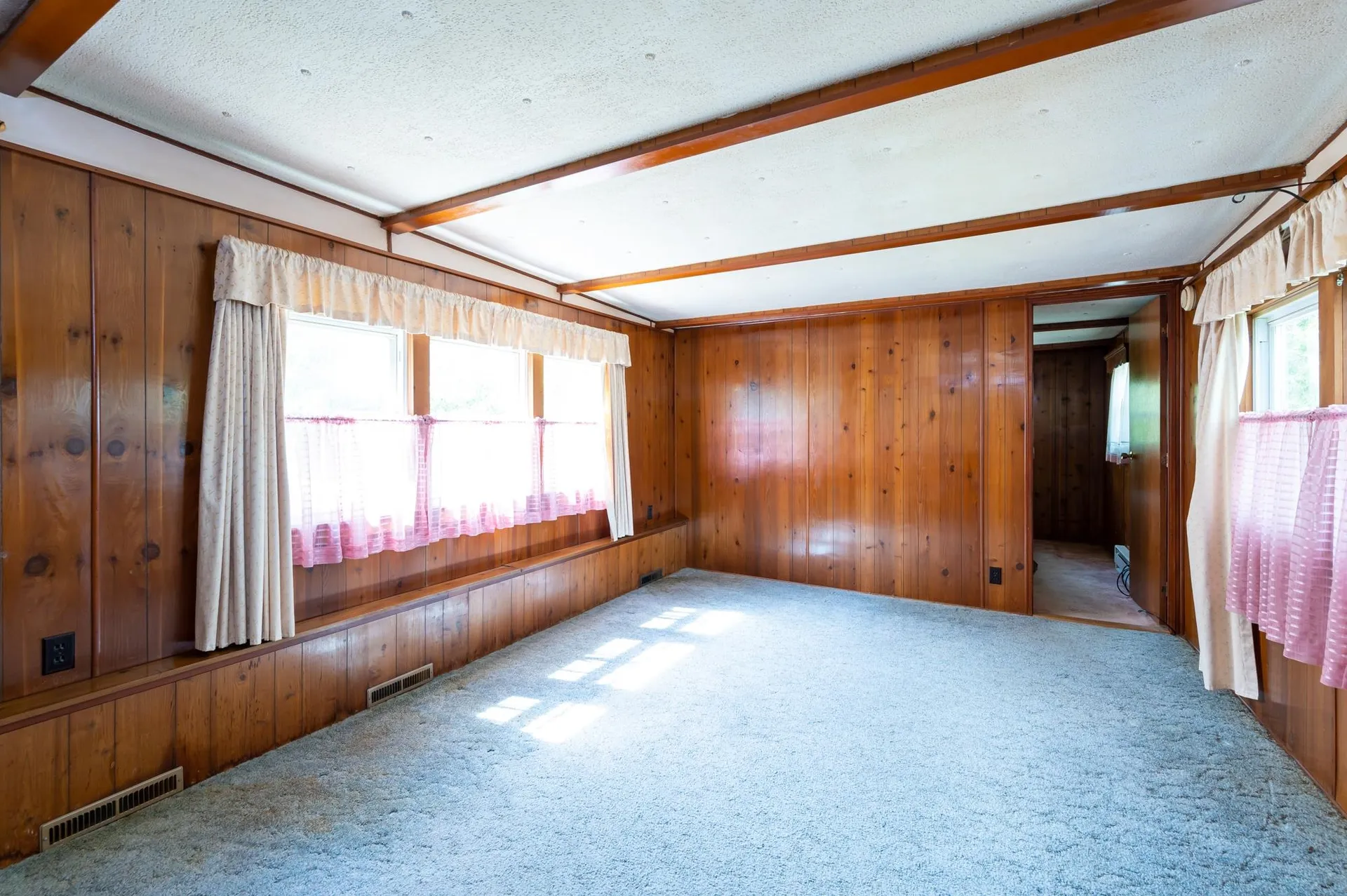 17 Whitten Road Milford NH 03055