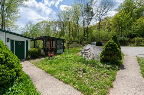 17 Whitten Road Milford NH 03055