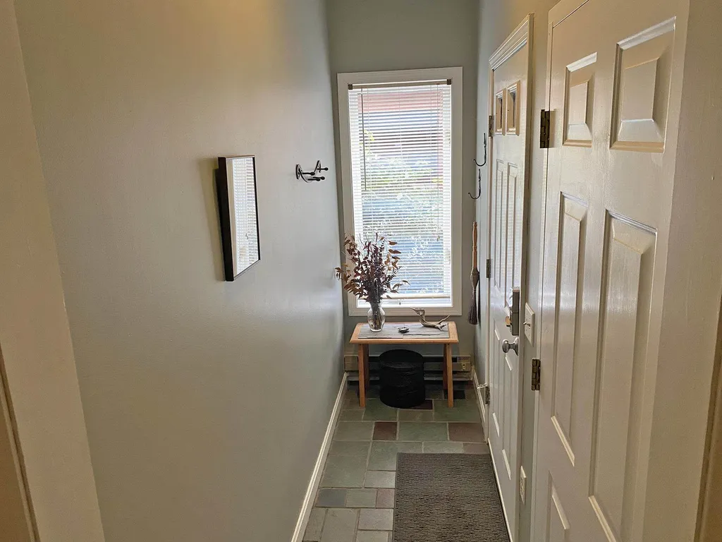 15 Robin Way Brattleboro VT 05301
