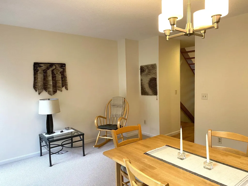 15 Robin Way Brattleboro VT 05301