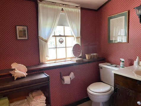 133 Governor Wentworth Highway Tuftonboro NH 03816