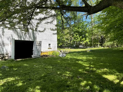 133 Governor Wentworth Highway Tuftonboro NH 03816