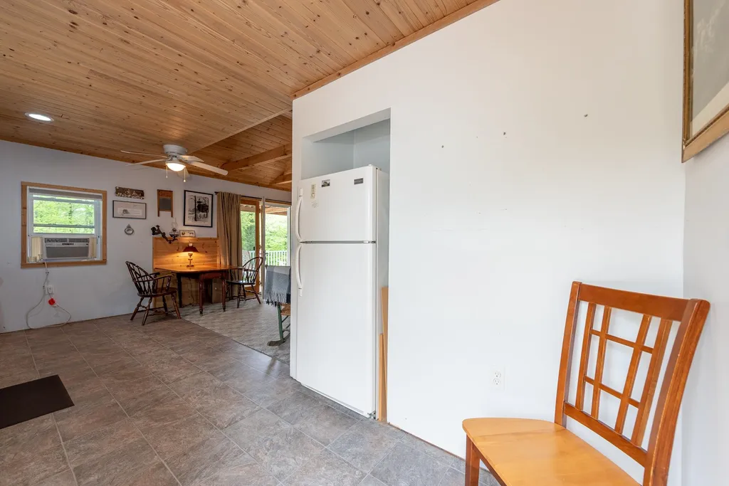 6 Jackson Ridge Road Danbury NH 03230