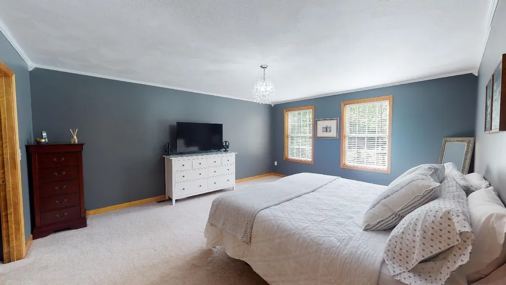 19 Ames Road Brookline NH 03033