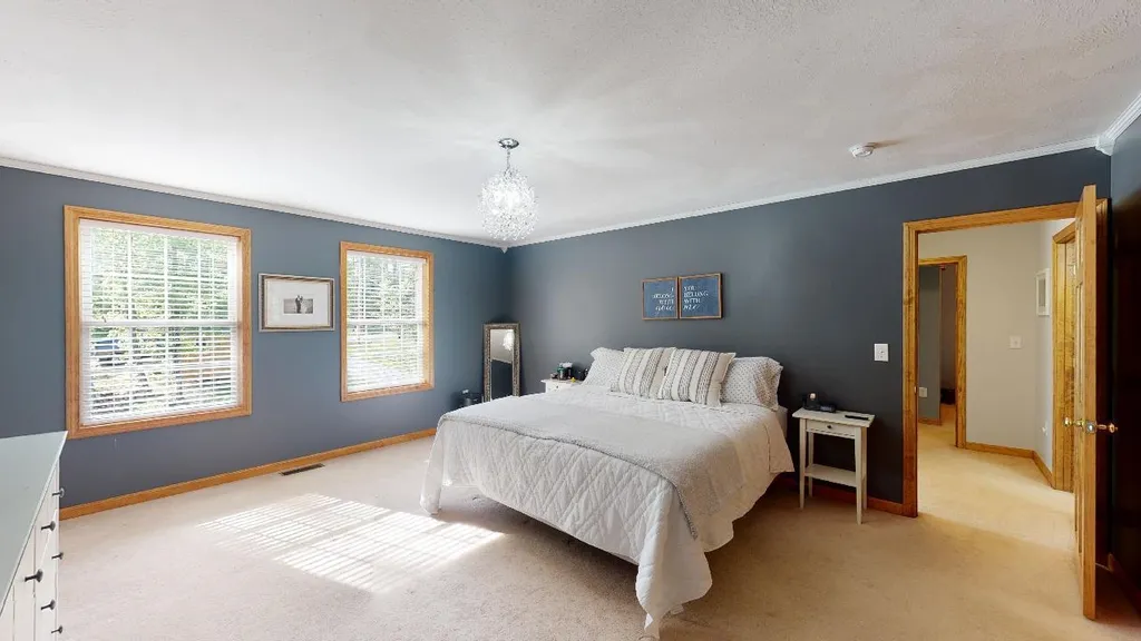 19 Ames Road Brookline NH 03033