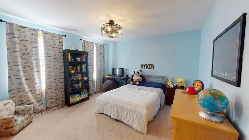 19 Ames Road Brookline NH 03033