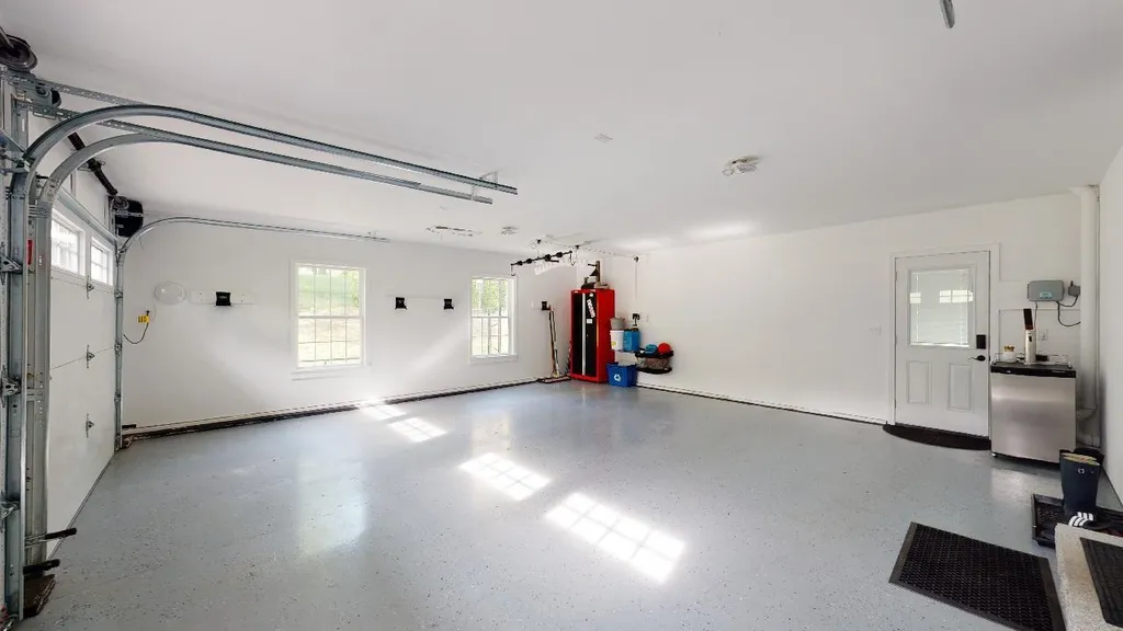 19 Ames Road Brookline NH 03033