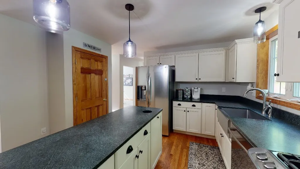 19 Ames Road Brookline NH 03033