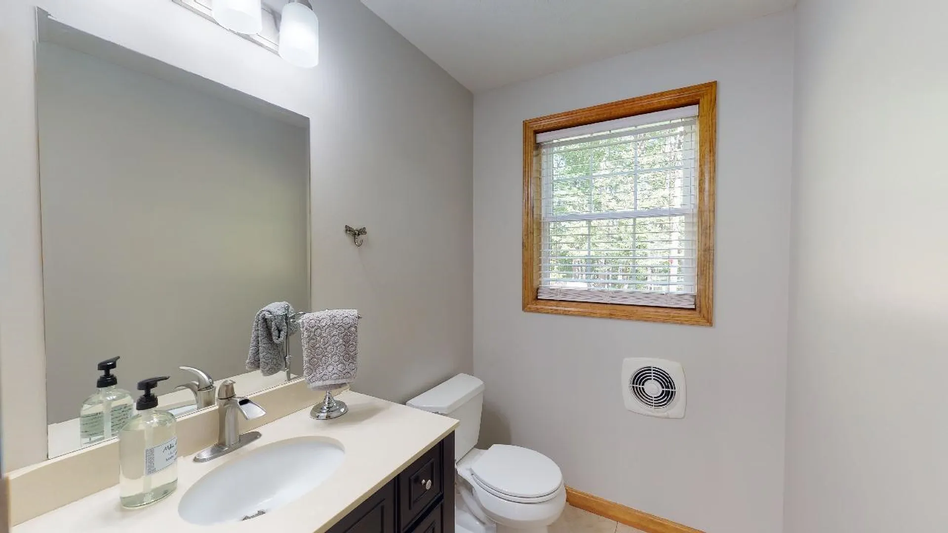 19 Ames Road Brookline NH 03033