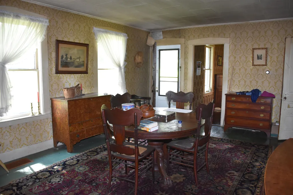 76 Washington Road Barre Town VT 05649