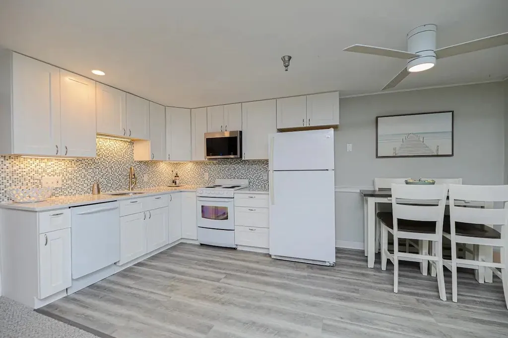 19 Atlantic Avenue Hampton NH 03842