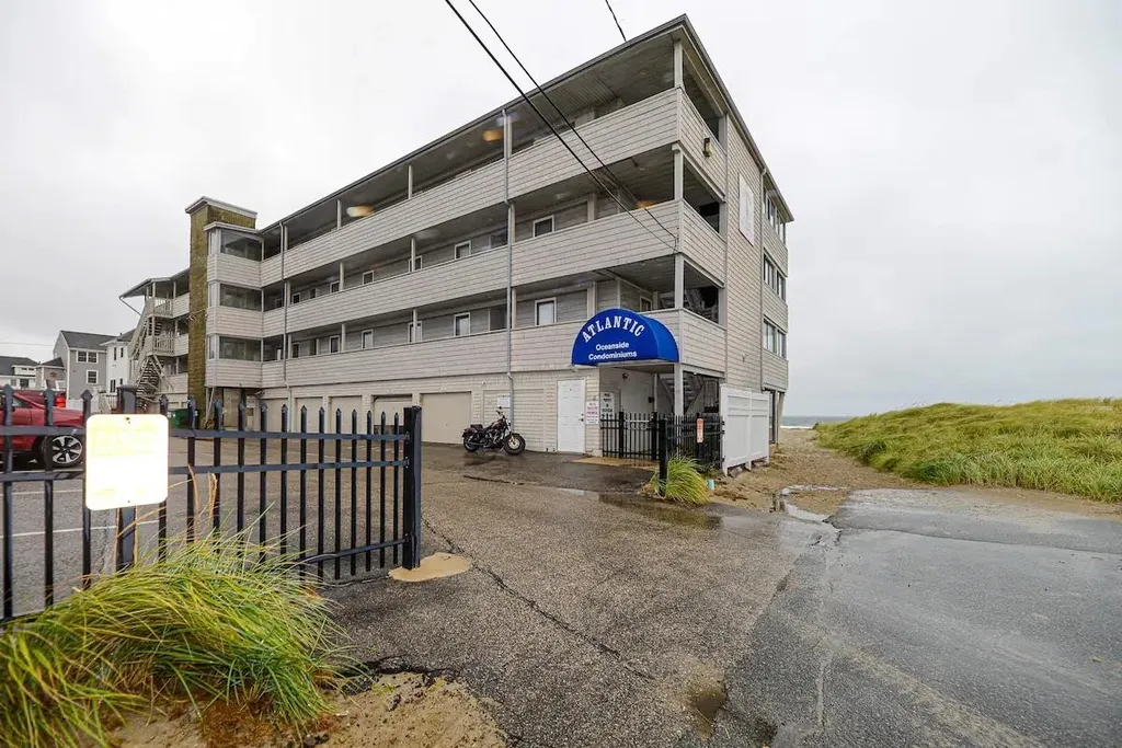 19 Atlantic Avenue Hampton NH 03842