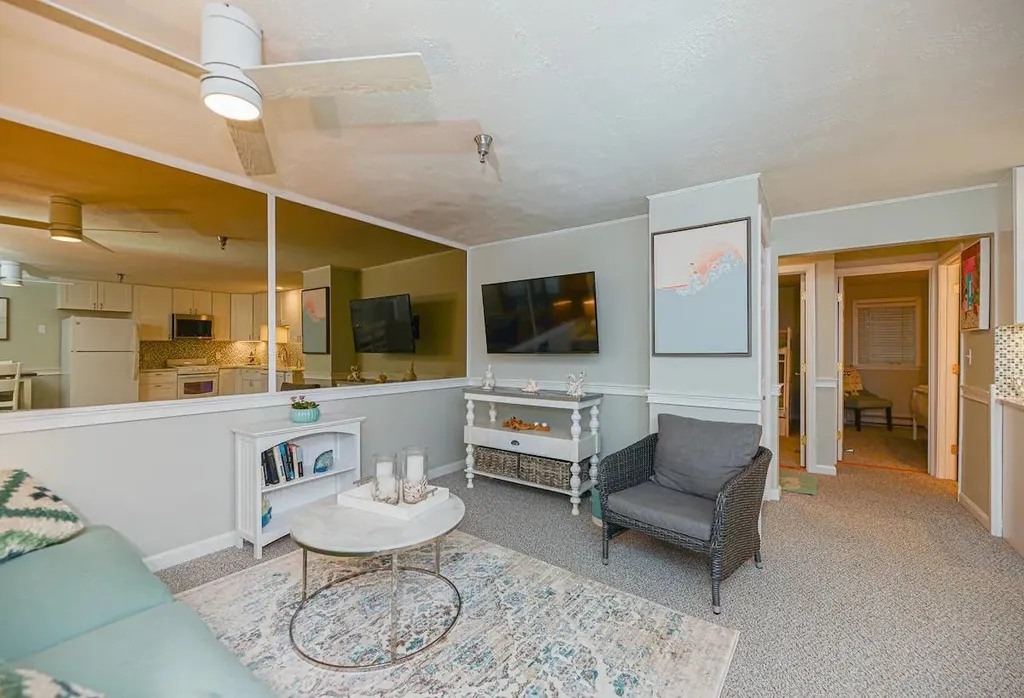 19 Atlantic Avenue Hampton NH 03842