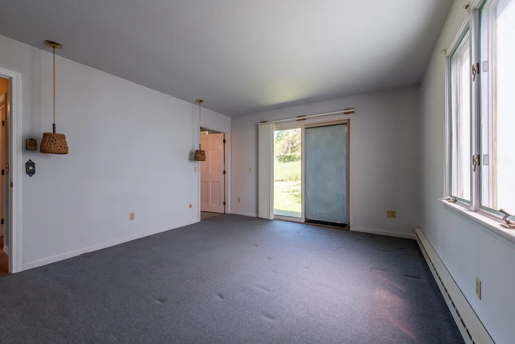 35 Hayes Road New London NH 03257