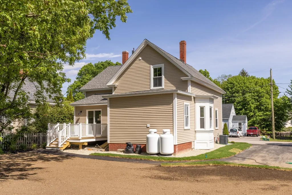 10 Samuel Hanson Avenue Dover NH 03820