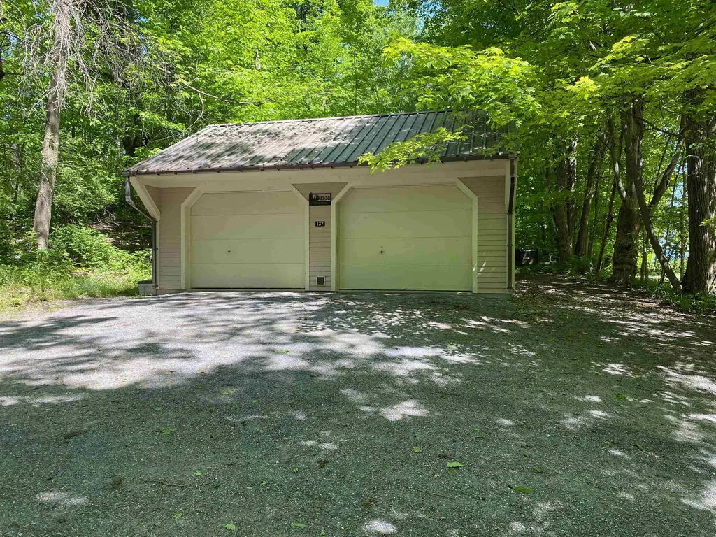 137 Middle Road Salisbury VT 05769