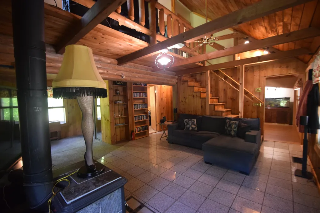 341 Island Pond Road Derry NH 03038