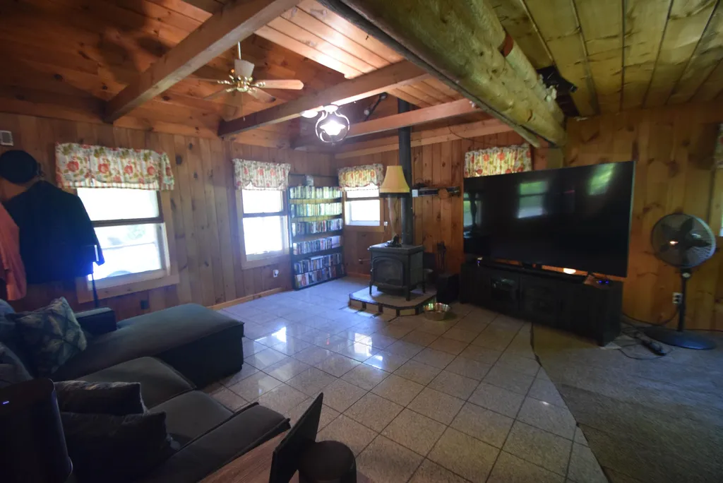 341 Island Pond Road Derry NH 03038