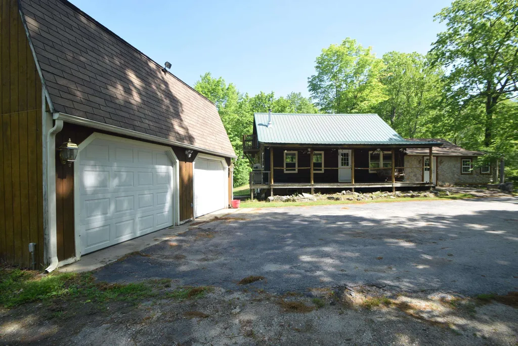 341 Island Pond Road Derry NH 03038