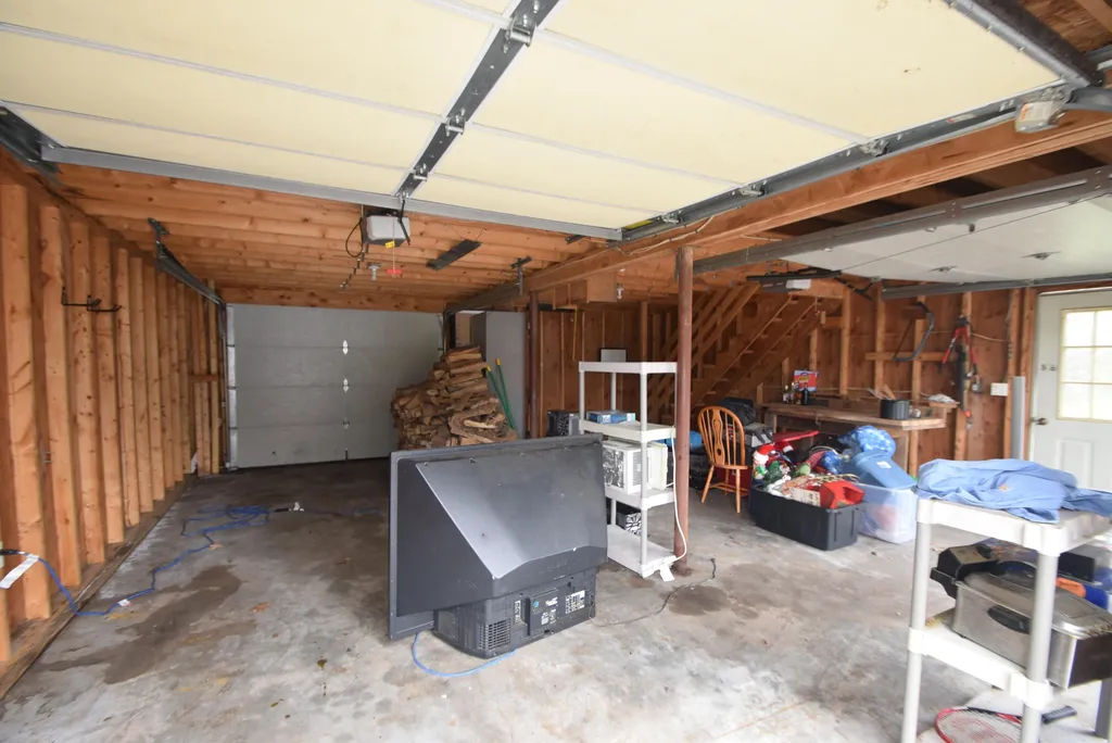 341 Island Pond Road Derry NH 03038
