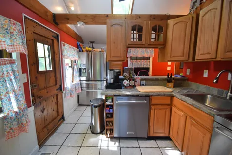 341 Island Pond Road Derry NH 03038