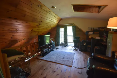341 Island Pond Road Derry NH 03038