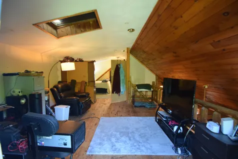 341 Island Pond Road Derry NH 03038