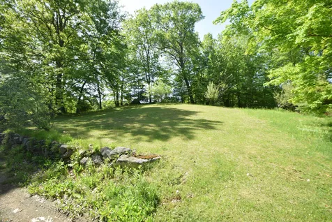 341 Island Pond Road Derry NH 03038