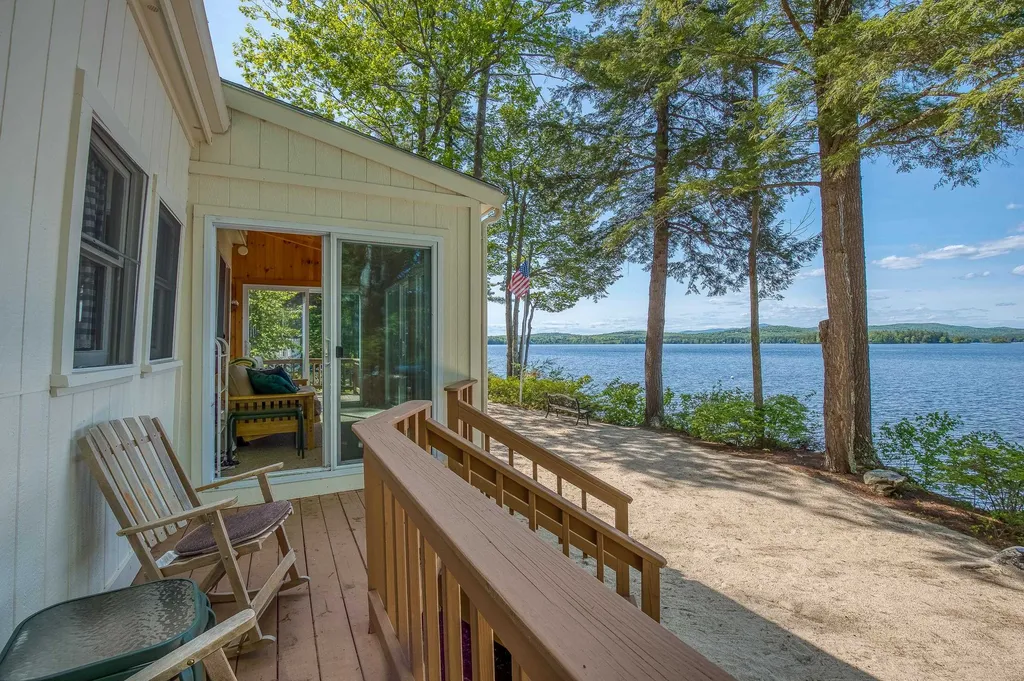 92 Churchill Road Wolfeboro NH 03894