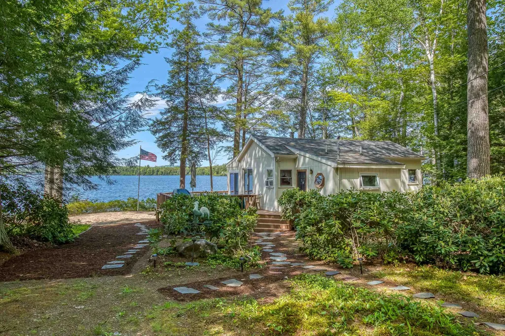 92 Churchill Road Wolfeboro NH 03894