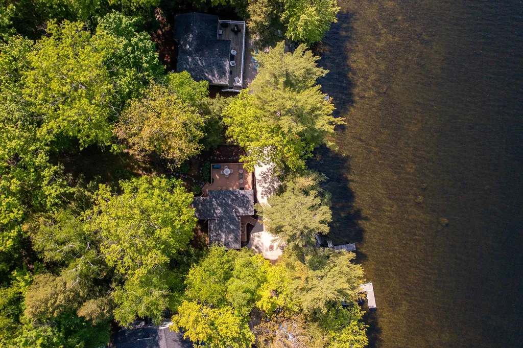 92 Churchill Road Wolfeboro NH 03894