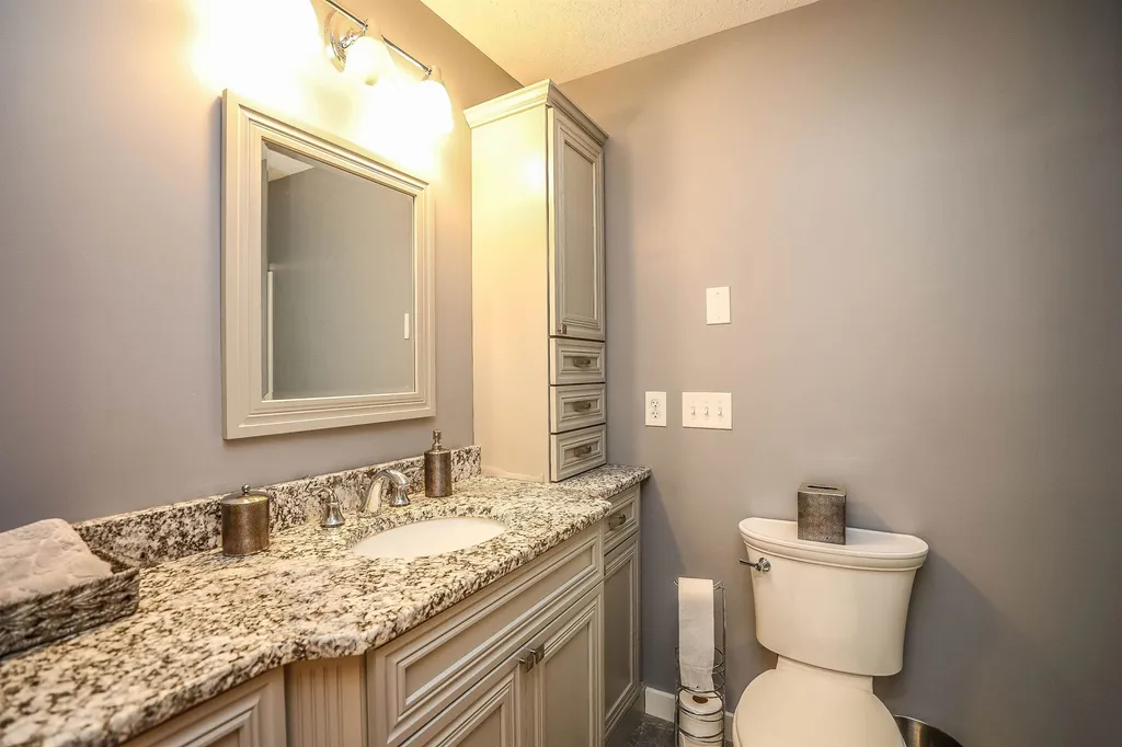 71 Sleepy Hollow Lane Epsom NH 03234