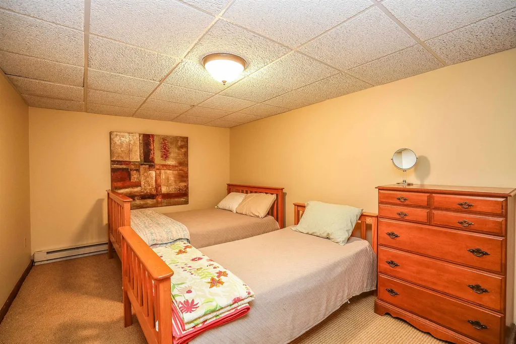 71 Sleepy Hollow Lane Epsom NH 03234