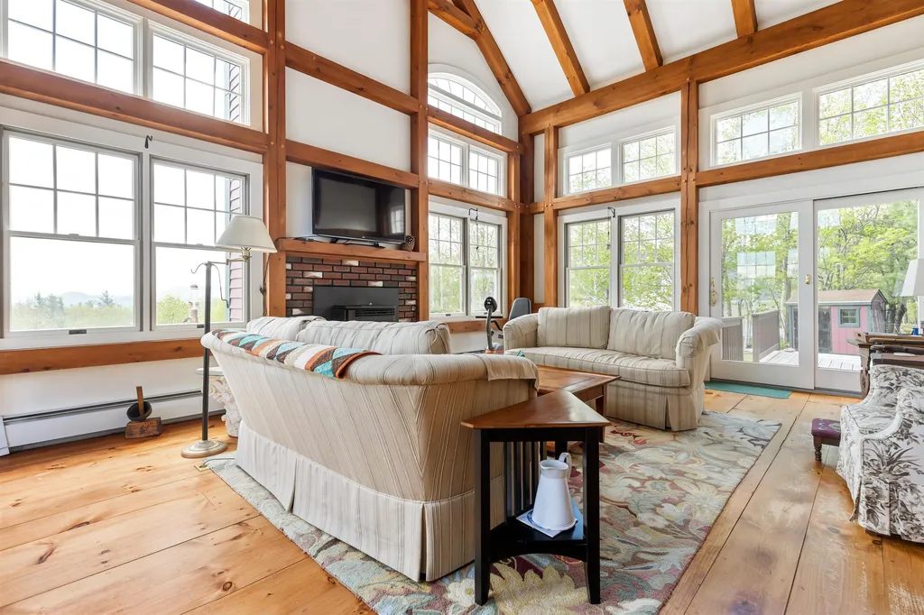 14 Longview Drive Newbury NH 03255