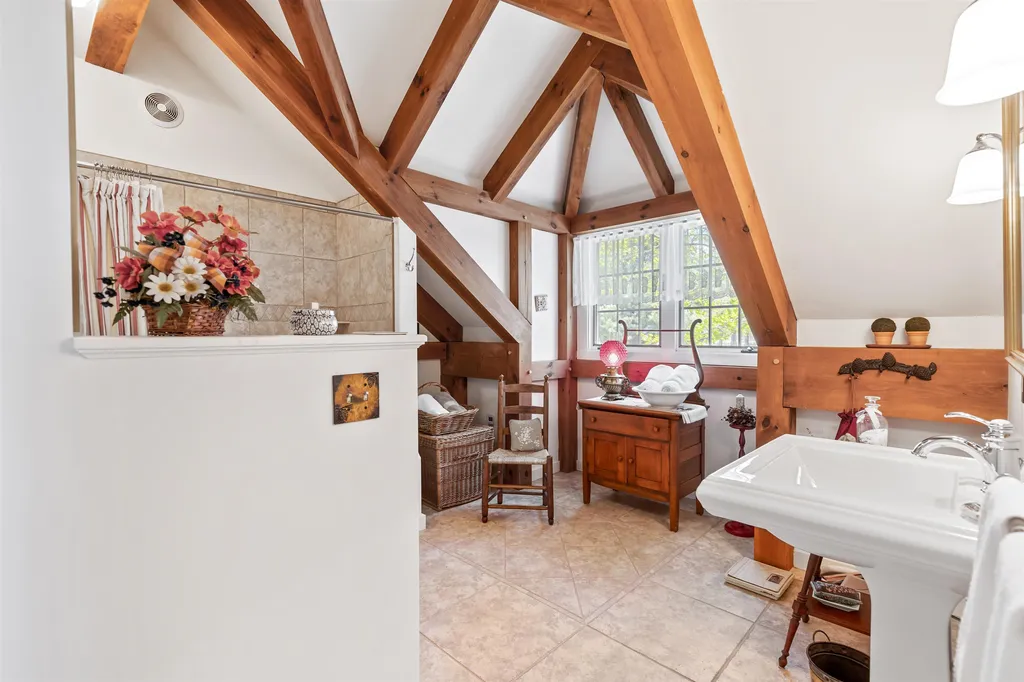 14 Longview Drive Newbury NH 03255